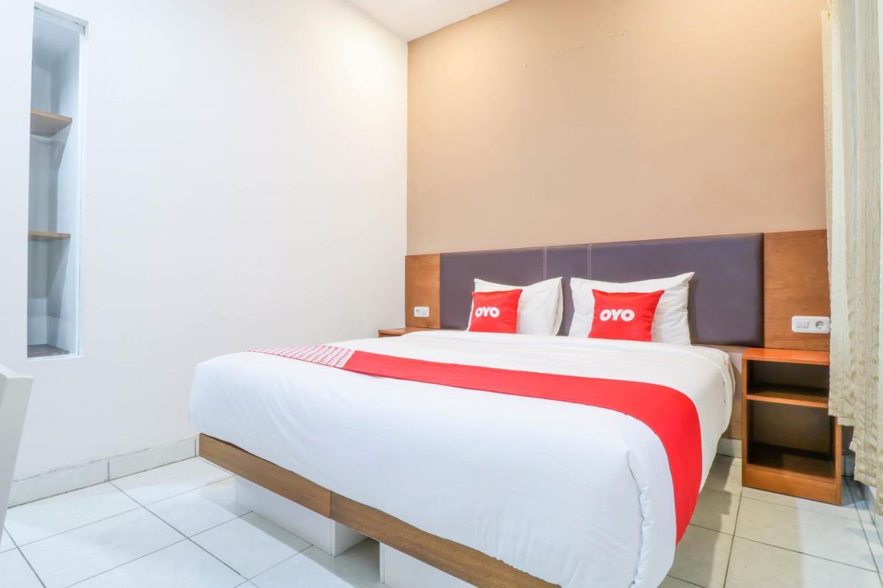 Oyo 1486 Tantular Residence Denpasar  Luaran gambar